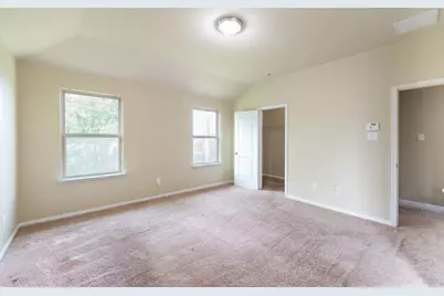 9408 Savannah Holly Drive, Houston, TX 77075 - Photo 18