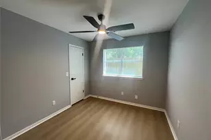515 Caplin St, Houston, TX 77022 - Photo 8
