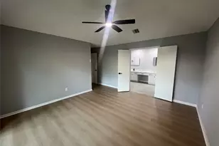 515 Caplin St, Houston, TX 77022 - Photo 10