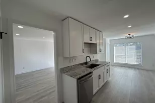 16160 Seahorse Dr, Houston, TX 77062 - Photo 6