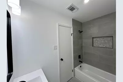 16160 Seahorse Drive, Houston, TX 77062 - Photo 24