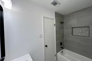 16160 Seahorse Dr, Houston, TX 77062 - Photo 24