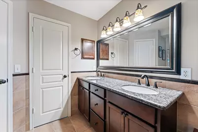 50 N Hollylaurel Circle, The Woodlands, TX 77382 - Photo 24
