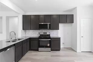 3034 Cronus Wy, Fresno, TX 77545 - Photo 10