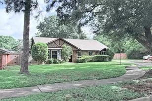 5151 Birdwood Rd, Houston, TX 77096 - Photo 2