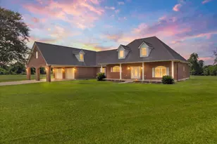 3627 Madison Ave, Baytown, TX 77523 - Photo 2