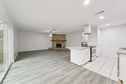 15215 McConn Street, Webster, TX 77598 - Photo 6