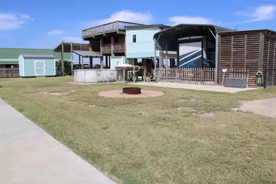 1263 Mabry Street, Gilchrist, TX 77617 - Photo 24