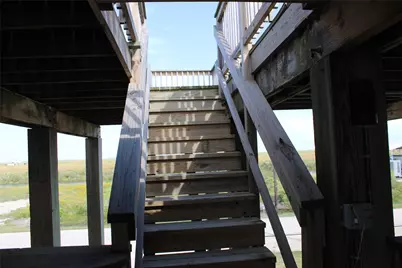 1263 Mabry Street, Gilchrist, TX 77617 - Photo 16