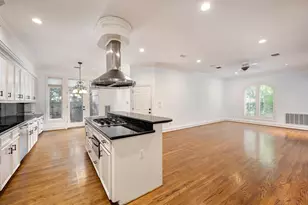 1221 Wynden Ct, Houston, TX 77056 - Photo 12