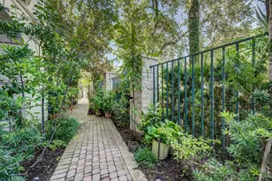 1221 Wynden Ct, Houston, TX 77056 - Photo 40