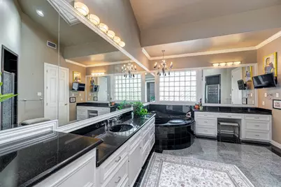 1221 Wynden Court, Houston, TX 77056 - Photo 20