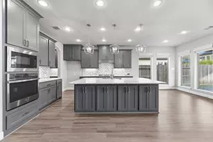 9511 Shaded Tree Dr, Missouri City, TX 77459 - Photo 2