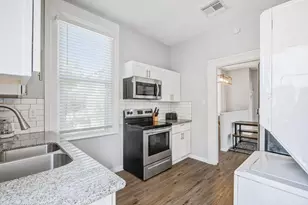 811 24th St, Galveston, TX 77550 - Photo 22