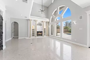 911 Sandy Beach Dr, Conroe, TX 77304 - Photo 10