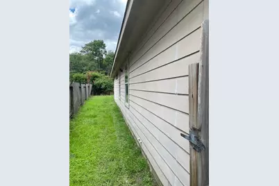 12326 Garden Gale Lane, Houston, TX 77044 - Photo 2