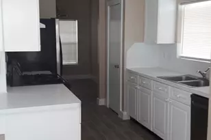 15902 S Alley Ct, Houston, TX 77082 - Photo 4