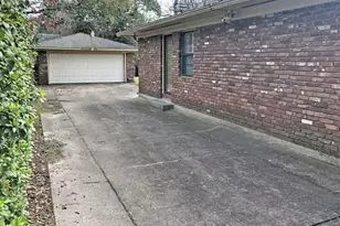 1010 21st St, Beaumont, TX 77706 - Photo 10