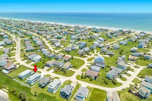 13930 Pirates Beach Blvd, Galveston, TX 77554 - Photo 28