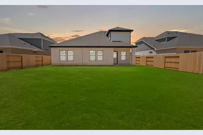 6726 Pebble Bluff Court, Cove, TX 77523 - Photo 20