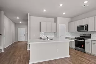 6726 Pebble Blf Ct, Cove, TX 77523 - Photo 4