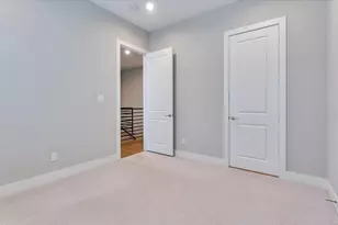 5834 Kiam St, Houston, TX 77007 - Photo 26