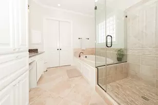 313 E 25th St, Houston, TX 77008 - Photo 32