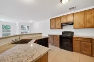 4502 Mallow St, Houston, TX 77051 - Photo 10