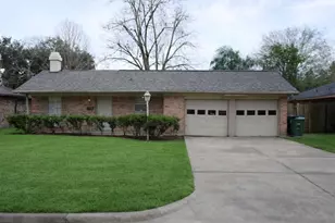 9702 Tiltree St, Houston, TX 77075 - Photo 2