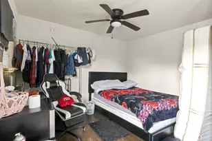 9702 Tiltree St, Houston, TX 77075 - Photo 14