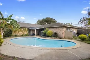 9702 Tiltree St, Houston, TX 77075 - Photo 1