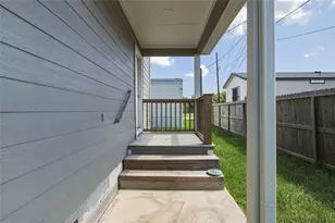 127 Egret Canal N, Baytown, TX 77523 - Photo 24