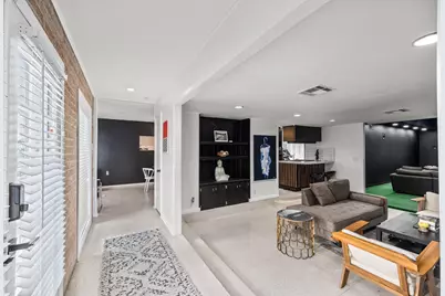 7902 Richmond Avenue, Houston, TX 77063 - Photo 22