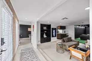 7902 Richmond Ave, Houston, TX 77063 - Photo 22
