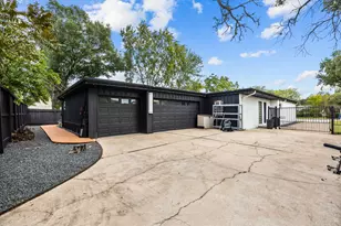 7902 Richmond Ave, Houston, TX 77063 - Photo 8
