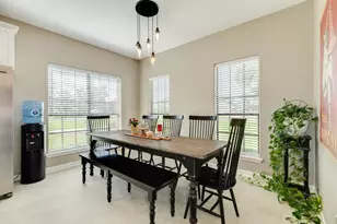 1619 Flintlock Ct, Angleton, TX 77515 - Photo 16