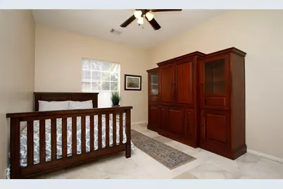 19 E Sunny Slope Circle, The Woodlands, TX 77381 - Photo 32