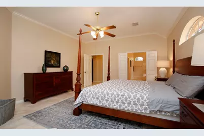 19 E Sunny Slope Circle, The Woodlands, TX 77381 - Photo 22