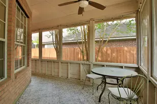 19 E Sunny Slope Cir, The Woodlands, TX 77381 - Photo 36