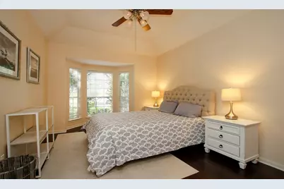 19 E Sunny Slope Circle, The Woodlands, TX 77381 - Photo 28