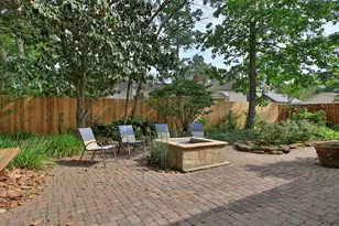 19 E Sunny Slope Cir, The Woodlands, TX 77381 - Photo 40