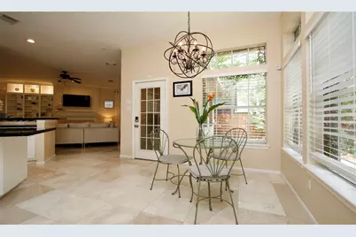 19 E Sunny Slope Circle, The Woodlands, TX 77381 - Photo 16