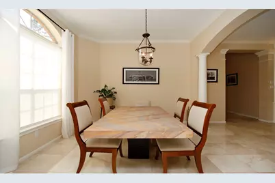 19 E Sunny Slope Circle, The Woodlands, TX 77381 - Photo 18