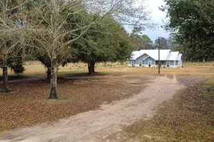 365 Running Deer Rd, Grapeland, TX 75844 - Photo 30