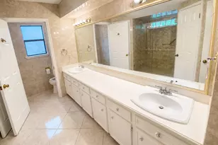 2058 Parkdale Dr, Houston, TX 77339 - Photo 16
