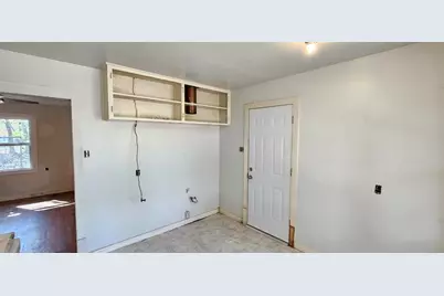 518 Azalea Avenue, Orange, TX 77630 - Photo 6