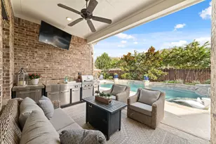 13411 Alpine Mountain Ln, Tomball, TX 77377 - Photo 2