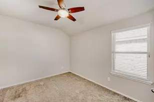 8015 Tamarind Ln, Baytown, TX 77521 - Photo 22