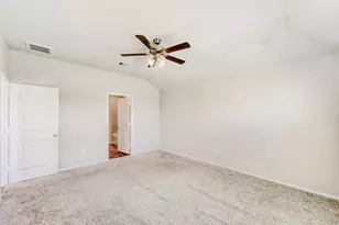 8015 Tamarind Ln, Baytown, TX 77521 - Photo 14