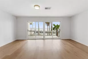 5 Tiki Cir, Tiki Island, TX 77554 - Photo 4